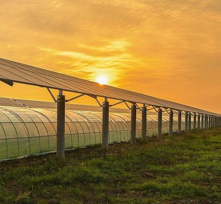 Custo de envio e tempo estimado para uma estufa solar de tipo arco multi-espessura