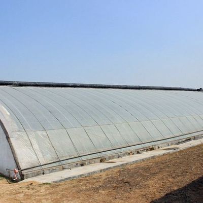 Estufas de dupla camada para cultivo de vegetais e produção temporária de aquecimento